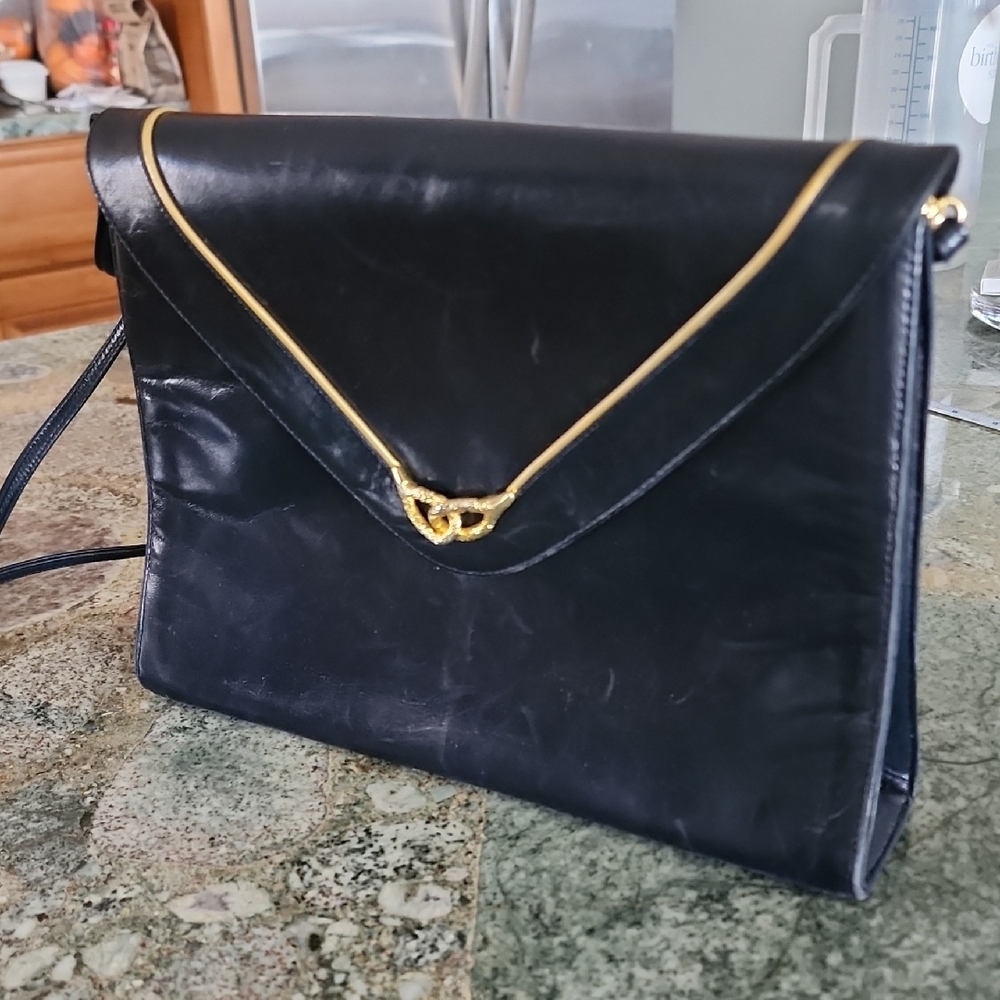 Retro Bally Elegant Black Leather Shoulder Bag